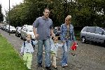 Fijnaart 23 augustus 2005
Christiaan Bauer voor het eerst naar school met broer Jan en Frans Bauer en Mariska Bauer
