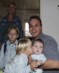 Fijnaart 23 augustus 2005
Christiaan Bauer voor het eerst naar school met broer Jan en Frans Bauer en Mariska. Frans Bauer jr