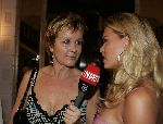 Amsterdam 31 augustus 2005
Presentatie Glamour en Lady card in Amstel hotel.
Nicolette v Dam wordt geinterviewd door Inge Iepenburg