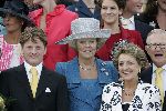 Apeldoorn 25 augustus 2005
Trouwen Prins Pieter Christiaan en Anita v Eijk.
Koningin Beatrix
Prinses Margriet en Pieter v Vollenhoven