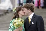 Apeldoorn 25 augustus 2005
Trouwen Prins Pieter Christiaan en Anita v Eijk.
bruidspaar kussend