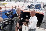 Amsterdam 20 augustus 2005
Koningin Beatrix doopt Beatrix catemaran voor het prinses Beatrix fonds op Sail 2005. 
Ronny Gerschtanowitz  met Gaston Starreveld