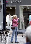 Amsterdam 8 augustus 2005
Tineke Schouten op de pc hooftstraat.