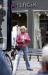Amsterdam 8 augustus 2005
Tineke Schouten op de pc hooftstraat.