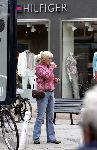 Amsterdam 8 augustus 2005
Tineke Schouten op de pc hooftstraat.