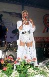 1987 Connie Breukhoven optredend als Vanessa