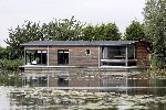 Nigtevecht 21 augustus 2005
Woonboot van Wilbert Gieske