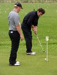 Amsterdam 19 augustus 2005
Wim v Hanegem golfen op houtrak. de kromme op golfschoen
