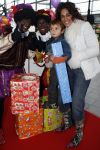 Rotterdam 26 november 2006
Het feest van sinterklaas in ahoy. Chimene v Oosterhout met zoontje Liam