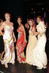 Hilversum 18 november 2006
Modeshow Addy v d Krommenacker in studio 21 met  oa Kelly Pfaff . Kris Bozilovic Chimene v Oosterhout Inge Ipenburg en Fabienne de Vries aan het dansen.