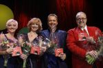 Amsterdam 4 november 2006
Presentatie cd Toon Hermans door Maurice Hermans aan Lone v Roosendaal Richard Groenendijk en Ellen Evers.