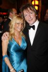 AMSTERDAM 16 november 2006
Premiere James Bond in Tuschinski. Erik de Zwart met vrouw