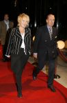 Hilversum 1 december 2006
Opening gebouw beeld en geluid door koningin Beatrix. Ria Bremer met man bob