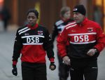 Alkmaar 2 december 2009
claudia van den heiligenberg en Duanne Bito arriveren bij trainingscomplex van az waar de dames trainen.
Peter Smulders bv