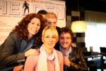 Arnhem, Papendal 8 December 2009
Presentatie 3e uitgave van het magazine HELDEN van Frits Barend en zijn dochter Barbara Barend
Barbara Barend met haar vader Frits Barend en Rene Froger en Marianne Timmer
Foto Peter Smulders