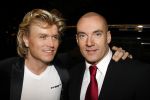Amsterdam 11 november 2009
Gerard Joling met kaal hooft bij ballet premiere in Carre. Hij heeft zich kaal laten scheren en nieuwe haren laten inplanteren. Gerard met Hans klok
Peter Smulders bv