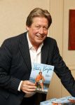 Amsterdam Schiphol 23 november 2009
Presentatie boek Hans Kazan in het Hilton hotel.
Peter Smulders bv