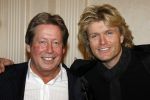 Amsterdam Schiphol 23 november 2009
Presentatie boek Hans Kazan in het Hilton hotel. Hans Klok en Hans Kazan
Peter Smulders bv