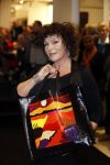 Amsterdam 28 november 2009
Bn ers lopen modeshow en verkopen art bags voor het aids fonds in de bijenhkorf. Henriette Tol
Peter Smulders bv