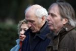 Amsterdam 8 december 2009
Begrafenis Ramses Shaffy op zorgvlied. Ramses vertrok met koets vanaf Carre. Daar waren Liesbeth List met man en dochter en Kitty Courbois. herman v Veen
Peter Smulders bv