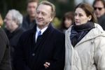 Amsterdam 8 december 2009
Begrafenis Ramses Shaffy op zorgvlied. Ramses vertrok met koets vanaf Carre. Daar waren Liesbeth List met man en dochter en Kitty Courbois. hidde Maas met zijn vrouw
Peter Smulders bv