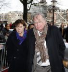 Amsterdam 6 december 2009
Premiere prins Claus in Carre. Koningin Beatrix Prins Constantijn en Prinses Laurentien zijn daarbij aanwezig. Huub Oosterhuis met vrouw
Peter Smulders bv