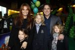 Amsterdam 28 november 2009
Premiere Arthur in pathe Arena. Marco en Leontine Borsato met hun kinderen Luca Senna en Jada
Peter Smulders bv