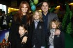 Amsterdam 28 november 2009
Premiere Arthur in pathe Arena. Marco en Leontine Borsato met hun kinderen Luca Senna en Jada
Peter Smulders bv