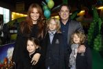 Amsterdam 28 november 2009
Premiere Arthur in pathe Arena. Marco en Leontine Borsato met hun kinderen Luca Senna en Jada
Peter Smulders bv