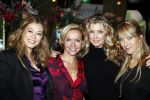 Laren 23 november 2009
Presentatie creme van Nannic. Mariska v Kolck met Antje Monteiro Joke de Kruif en Brigitte Nijman
Peter Smulders bv
