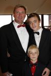 Hoorn 15 november 2009
Premiere Chicago in de schouwburg van Hoorn. Man Mariska v Kolck Knut met zoons
Peter Smulders bv
