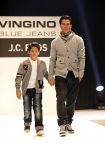 Amsterdam 9 november 2009
modeshow JC Rags en Vingino op  de beurs van Life after Football. Michael Mols met zoon
Peter Smulders bv