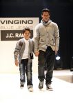 Amsterdam 9 november 2009
modeshow JC Rags en Vingino op  de beurs van Life after Football. Michael Mols met zoon
Peter Smulders bv