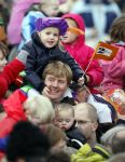 Scheveningen 14 november 2009
Prins Willem Alexander Prinses Maxima en hun kinderen Amalia Alexia en Ariane bij de intocht van Sinterklaas.
Peter Smulders bv