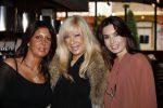 Laren 23 november 2009
Presentatie creme van Nannic. Rossana Lima Kluivert en Rachel Hazes en Mary Borsato
Peter Smulders bv