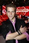 Hilversum 4 december 2009
Opnames live show popstars in studio 22. Wesley met zijn zwangere vriendin en met Buddha to Buddha armaband
Peter Smulders bv