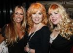 Amsterdam 9 december 2009
Presentatie Playboy met daarin Patricia Paay in Majestic. Yvonne Keeley en Ingrid Ferdinandes ( the starsisters)
Peter Smulders bv
