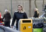 Maarssen Bilthoven 3 december 2010
Babette v Veen doet boodschappen.
Peter Smulders bv