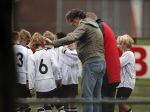 Maarssen 11 december 2010
Bas Westerweel gaat samen met zijn zoon Sebastiaan naar het voetballen.
Peter Smulders bv
