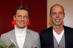 Hoofddorp 7 december 2010
Presentatie Helden en bekend maken van samenwerking met Sanoma uitgevers. Dick Molman ... Frits en Barbara Barend zwanger. Edward Gal met vriend Hans Peter Minderhoud
Peter Smulders bv