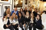 Amsterdam 16 november 2010
Presentatie nieuwe boek van Eric Kuster op de LAF beurs. Estelle Gullit reikt het uit. Eric met diverse voetbalvrouwen waaronder Estelle Gullit Rossana Kluivert Henriette Bergkamp Yvonne Winter
Peter Smulders bv