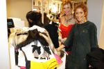 Amsterdam 22 november 2010
Opening Hennes en Mauritz H&M flagship store in Amsterdam. Estelle Gullit en Dani Bles
Peter Smulders bv