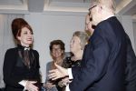 Amsterdam 28 november 2010
Opening nieuwe de la Mar theater en premiere van le cage aux falles. Joop en Janine v d Ende met Koningin Beatrix en Pieter v Vollenhoven. Met Gerrie v d Klei
Peter Smulders bv