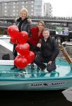 Amsterdam 18 november 2010
Doop rondvaartboot van jan Keizer en Annie Schilders bij Lovers.
Peter Smulders bv