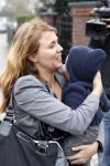 Volendam 18 november 2010
Jan Smit en zijn vriendin Lisa hebben een dochter gekregen die de naam Emma heeft gekregen. Opa Oma en zussen komen op bezoek. Monique Smit en Jenny Smit
Peter Smulders bv