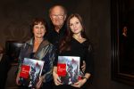 Amsterdam 8 november 2010
Presentatie van het musical boek in het stedelijk museum. Joop v d Ende met Celine Purcell en ...
Peter Smulders bv