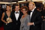Amsterdam 28 november 2010
Opening Nieuwe de la Mar theater en premiere Le cage aux folles. Joop en Janine v d Ende met hun kinderen Vincent en Iris
Peter Smulders bv