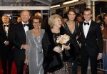 Amsterdam 28 november 2010
Opening Nieuwe de la Mar theater en premiere Le cage aux folles. Joop en Janine v d Ende met hun kinderen Vincent en Iris
Peter Smulders bv