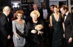 Amsterdam 28 november 2010
Opening Nieuwe de la Mar theater en premiere Le cage aux folles.Joop en Janine v d Ende met kinderen iris en Vincent met Koningin Beatrix
Peter Smulders bv