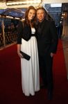 Amsterdam 28 november 2010
Opening Nieuwe de la Mar theater en premiere Le cage aux folles. Jos v Raak met een vriendin
Peter Smulders bv